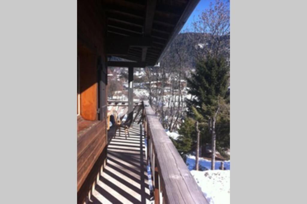 Charmant Appartement Dans Chalet Les Carroz-d'Araches Exterior foto